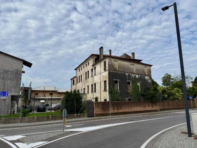 Villa Indipendente in vendita a Bannia / Banìe, Fiume Veneto