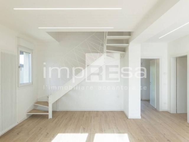 Villa Indipendente in vendita a Fiume Veneto, Friuli-Venezia Giulia