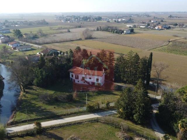 Villa Indipendente in vendita a Terzo Di Aquileia, Friuli-Venezia Giulia