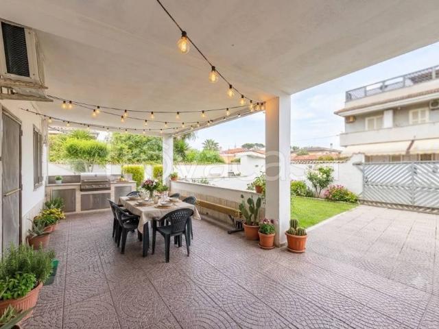 Villa Indipendente in vendita a Roma Capitale, Lazio