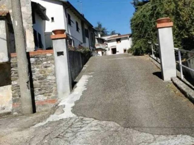 Villa Indipendente in vendita a Unione di comuni Montana Lunigiana, Fivizzano