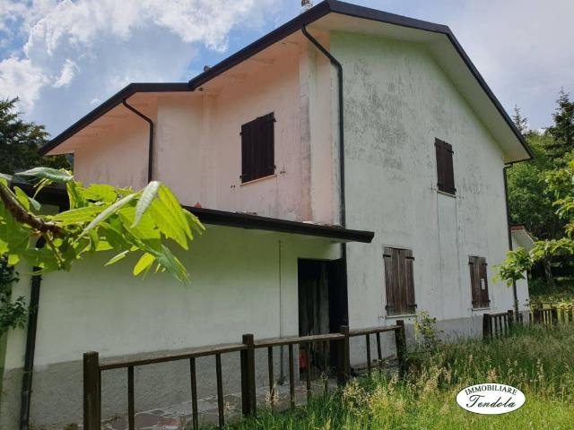 Villa Indipendente in vendita a Unione di comuni Montana Lunigiana, Fivizzano