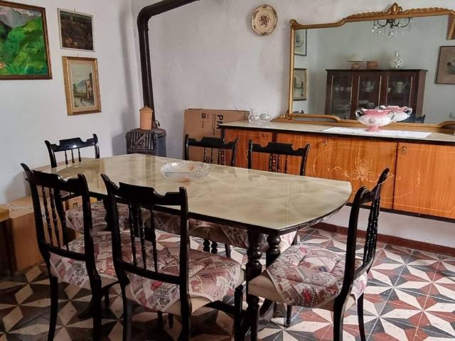 Villa Indipendente in vendita a Unione di comuni Montana Lunigiana, Fivizzano