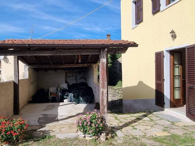 Villa Indipendente in vendita a Unione di comuni Montana Lunigiana, Fivizzano