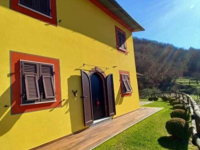 Villa Indipendente in vendita a Unione di comuni Montana Lunigiana, Fivizzano