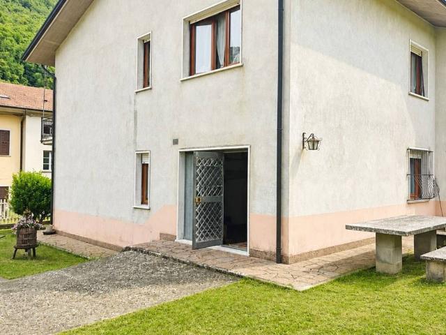 Villa Indipendente in vendita a Unione di comuni Montana Lunigiana, Fivizzano