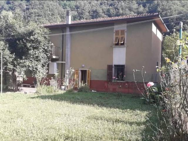 Villa Indipendente in vendita a Unione di comuni Montana Lunigiana, Fivizzano