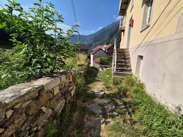 Villa Indipendente in vendita a Piemonte, Vercelli