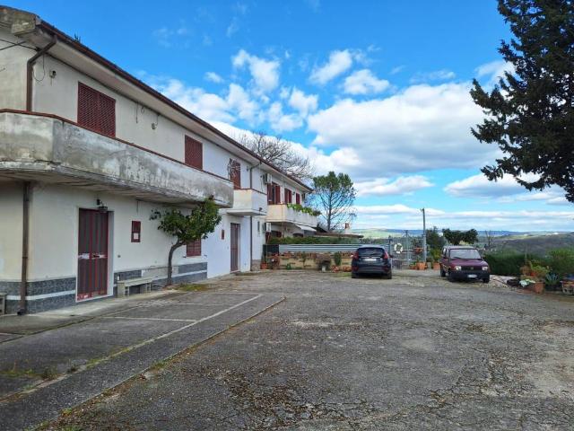 Villa Indipendente in vendita a Foglianise, Campania
