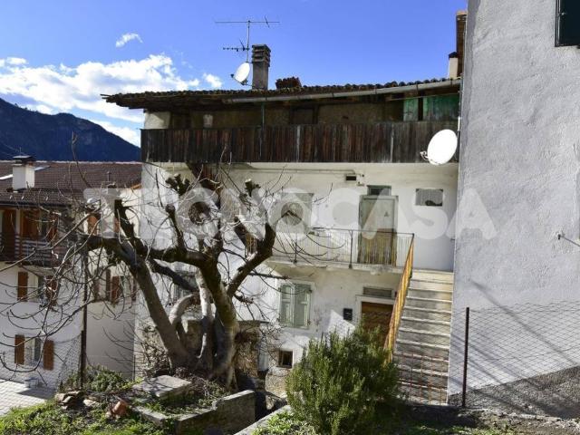 Villa Indipendente in vendita a Magnifica Comunità degli Altipiani Cimbri, Folgaria