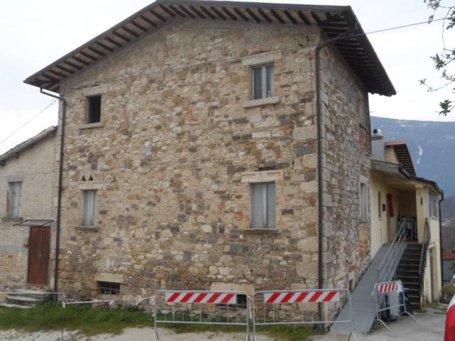 Villa Indipendente in vendita a Capolavilla, Marche