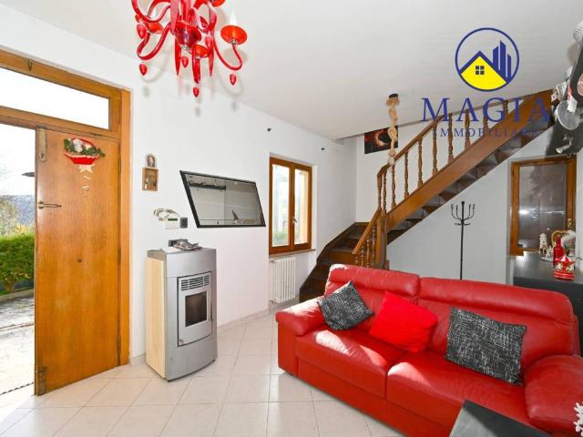 Villa Indipendente in vendita a Capolavilla, Marche