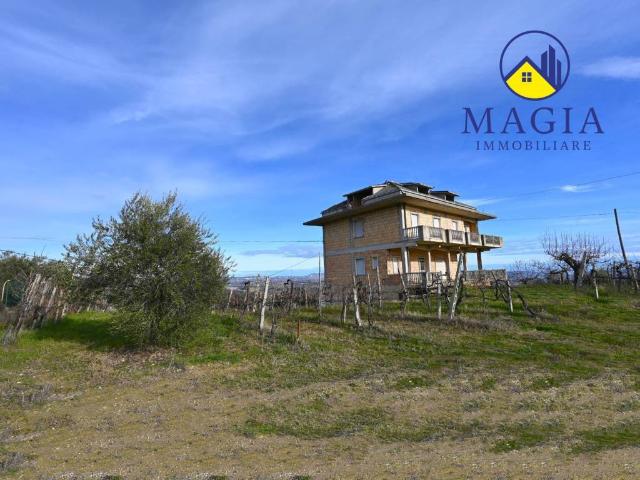 Villa Indipendente in vendita a Marche, Ascoli Piceno