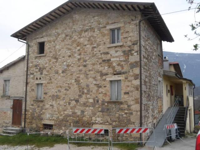 Villa Indipendente in vendita a Capolavilla, Marche
