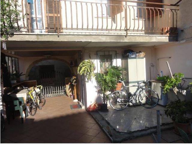 Villa Indipendente in vendita a Foligno, Umbria