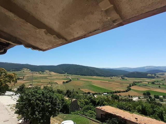 Villa Indipendente in vendita a Colle, Foligno
