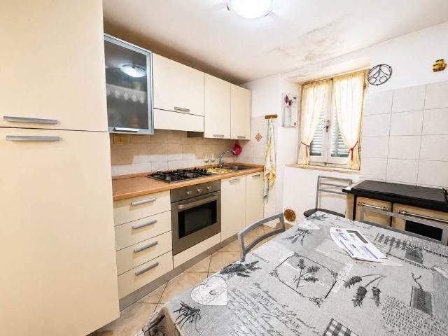 Villa Indipendente in vendita a Sostino, Foligno