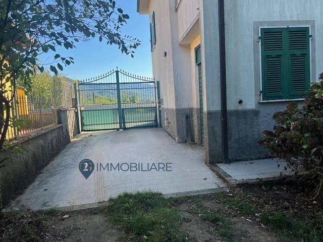 Villa Indipendente in vendita a Follo Alto, Follo