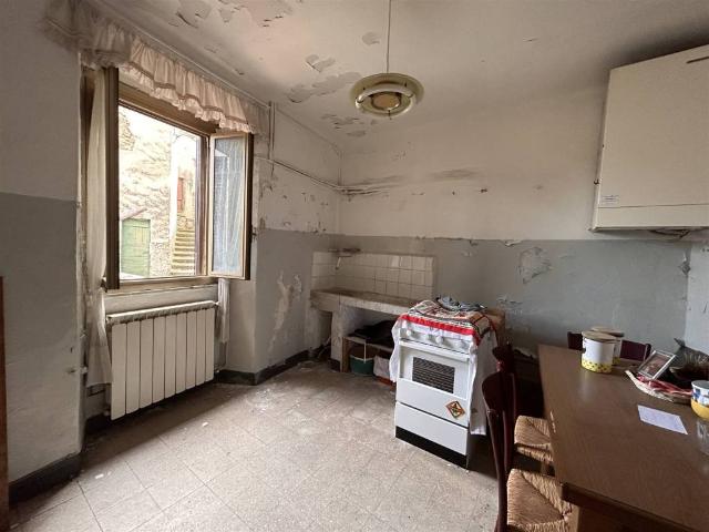 Villa Indipendente in vendita a Follo Alto, Follo