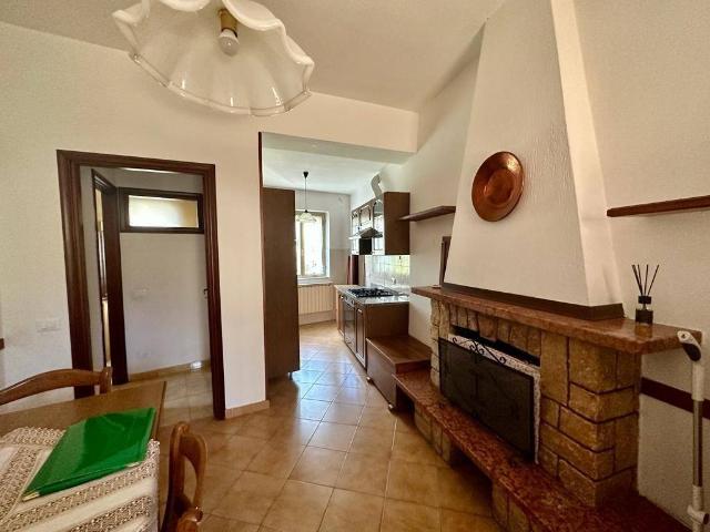 Villa Indipendente in vendita a Follo, Liguria