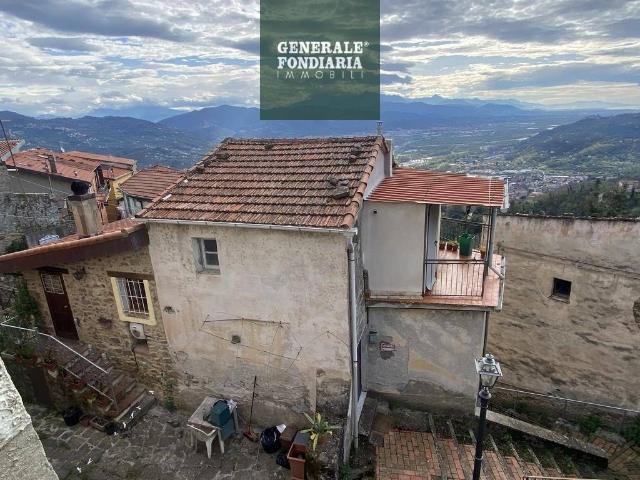 Villa Indipendente in vendita a Follo Alto, Follo