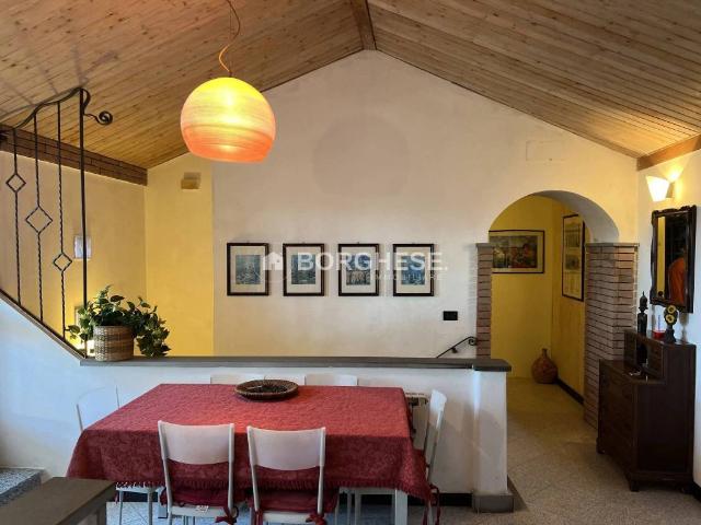 Villa Indipendente in vendita a Follo Alto, Follo
