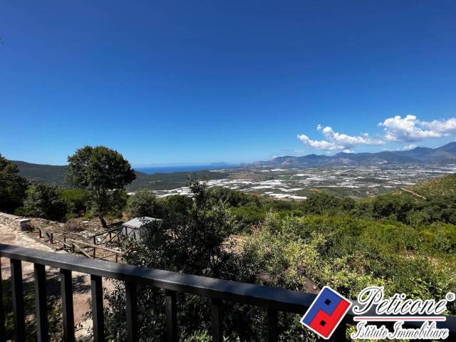 Villa Indipendente in vendita a Salto Di Fondi, Lazio