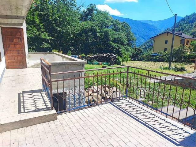 Villa Indipendente in vendita a Fontainemore, Aosta