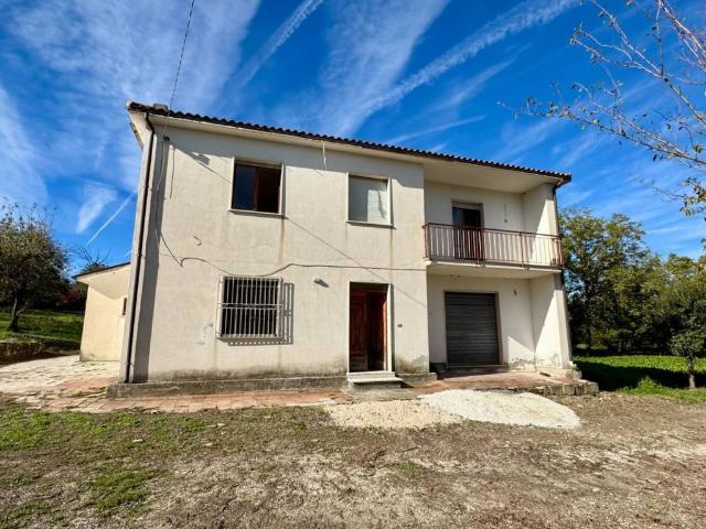 Villa Indipendente in vendita a Terre dell’Ufita, Fontanarosa