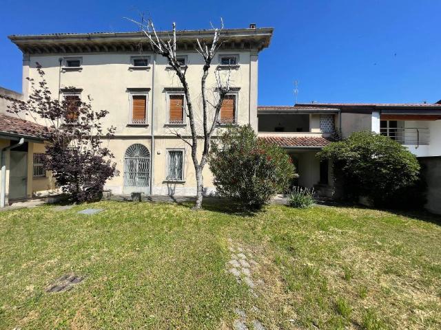 Villa Indipendente in vendita a Fontanella, Lombardia