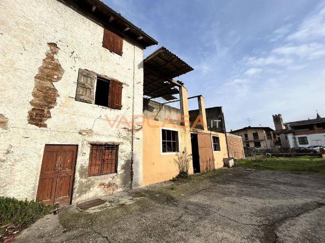 Villa Indipendente in vendita a Fontanella, Lombardia