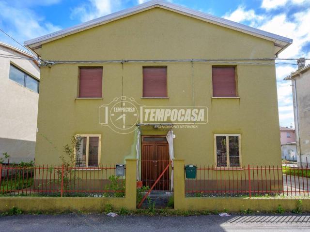 Villa Indipendente in vendita a Fontanellato, Reggio Emilia