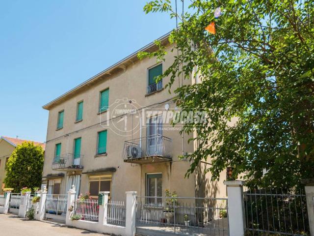 Villa Indipendente in vendita a Fontanellato, Reggio Emilia