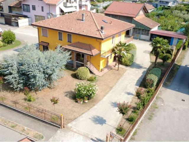 Villa Indipendente in vendita a Piemonte, Novara