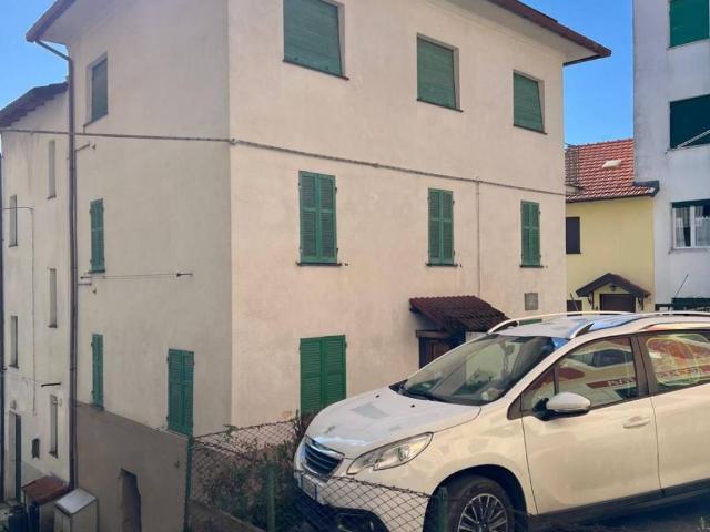 Villa Indipendente in vendita a Fontanigorda, Liguria