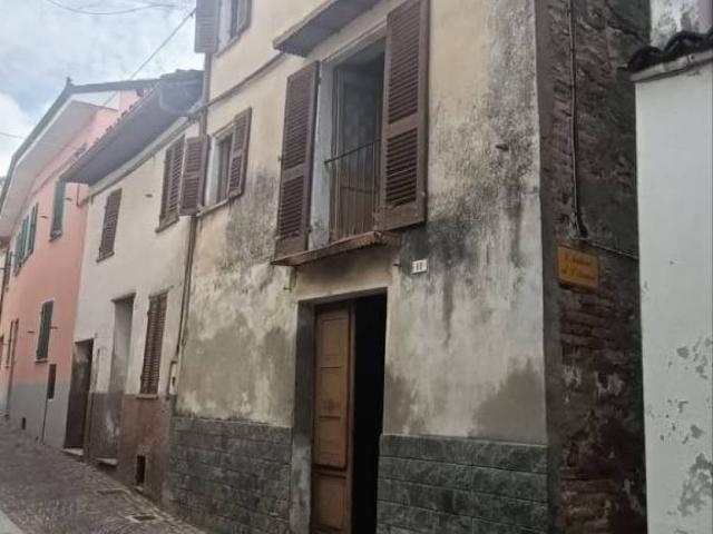 Villa Indipendente in vendita a Piemonte, Asti
