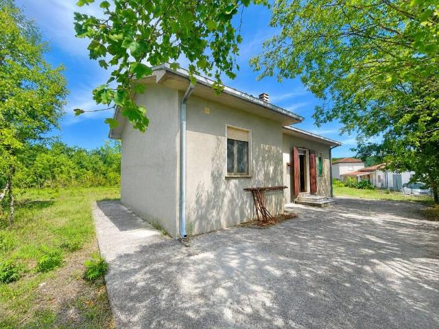 Villa Indipendente in vendita a Fontechiari, Frosinone
