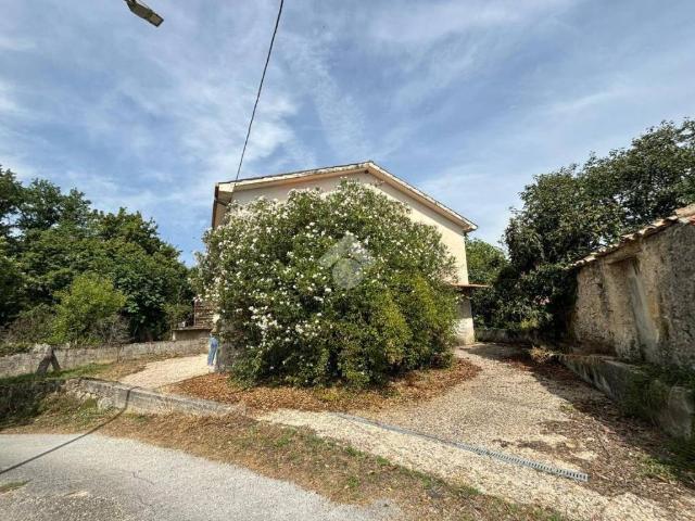 Villa Indipendente in vendita a Fontechiari, Lazio
