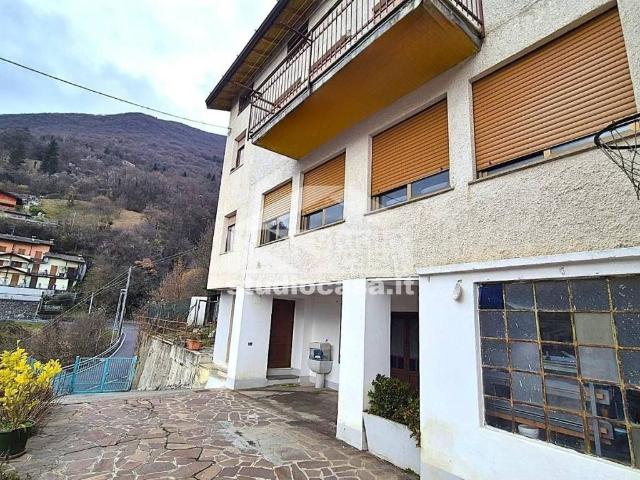 Villa Indipendente in vendita a Fonteno, Lombardia