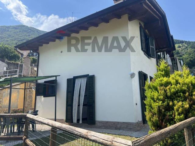 Villa Indipendente in vendita a Fonteno, Lombardia