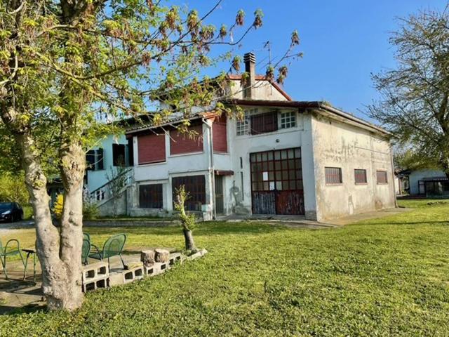 Villa Indipendente in vendita a Fontanellato, Reggio Emilia