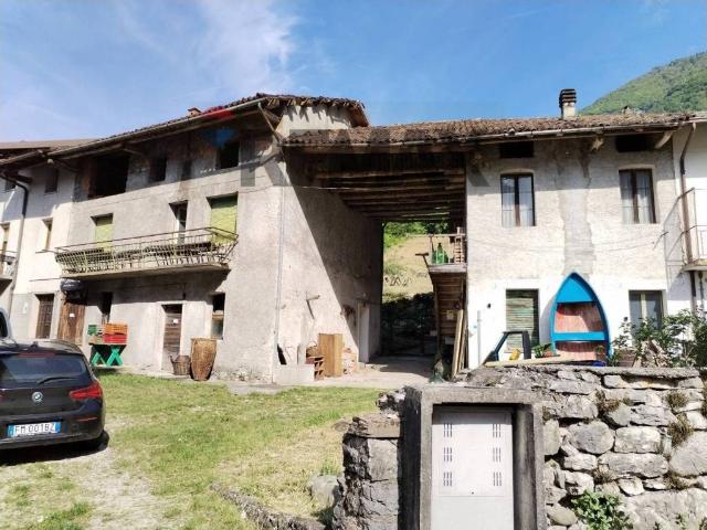 Villa Indipendente in vendita a Fonzaso, Veneto