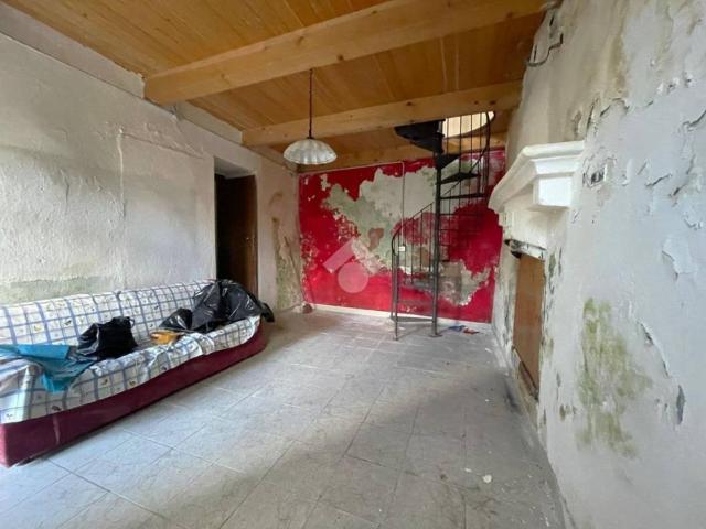 Villa Indipendente in vendita a Colorina, Lombardia