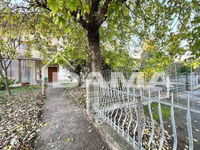 Villa Indipendente in vendita a Unione di Comuni della Romagna Forlivese, Quattro