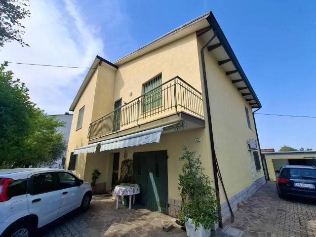 Villa Indipendente in vendita a Unione di Comuni della Romagna Forlivese, Quattro