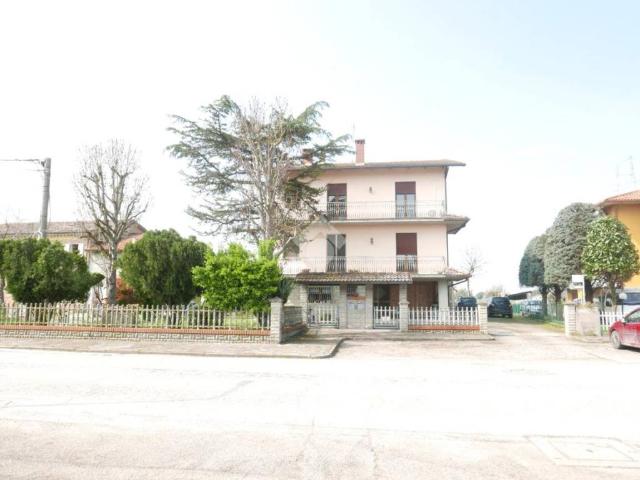 Villa Indipendente in vendita a Unione di Comuni della Romagna Forlivese, Quattro
