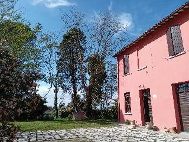 Villa Indipendente in vendita a Unione di Comuni della Romagna Forlivese, Quattro