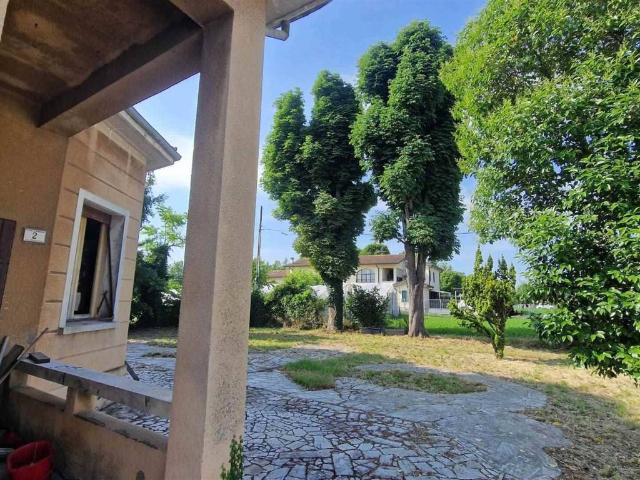 Villa Indipendente in vendita a Unione di Comuni della Romagna Forlivese, Quattro