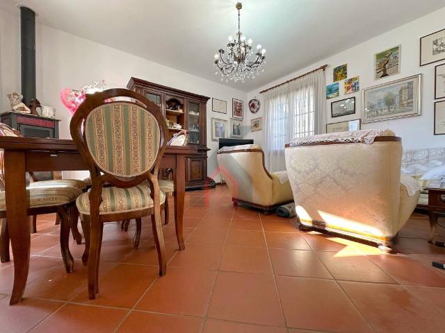 Villa Indipendente in vendita a Unione di Comuni della Romagna Forlivese, Quattro