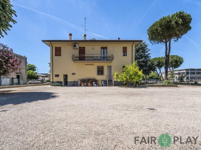 Villa Indipendente in vendita a Unione di Comuni della Romagna Forlivese, Quattro